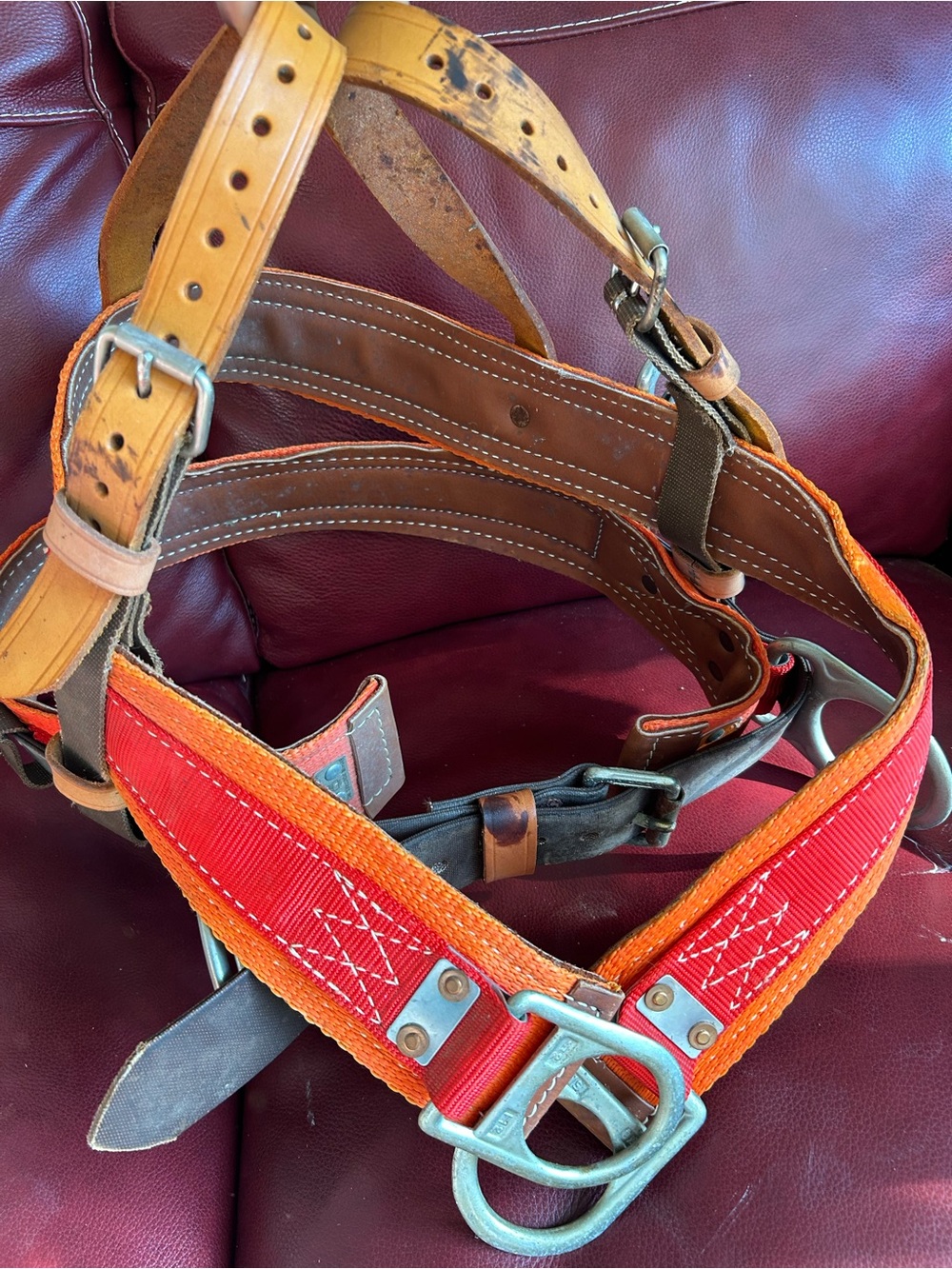 Climbing saddle Red Webbing Utility Belt L